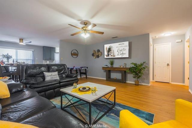 Bbhosting exotic entire home abilene