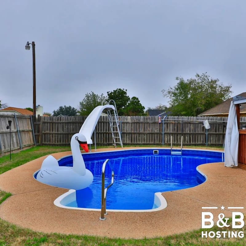 Patti's Place ( POOL | Sleeps 9)